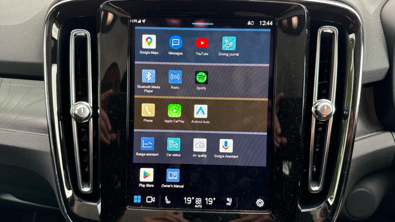 Volvo EC40 175kW Plus 69kWh 5dr Auto Electric Estate